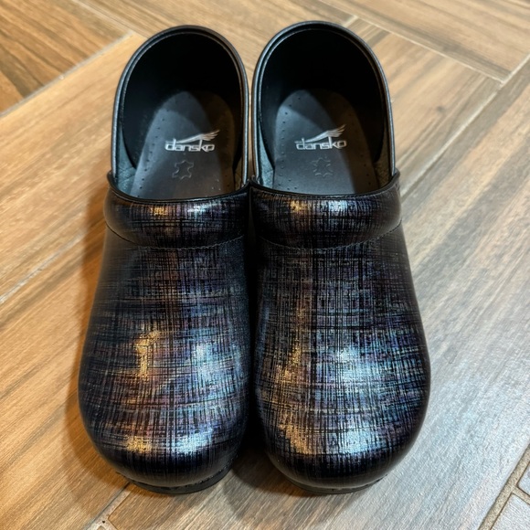 Dansko Professional Clog Metallic Ink color size 9.5-10 - Picture 2 of 12